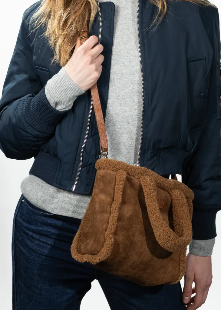Aedey Handbag Handtasche aus Lammfellimitat