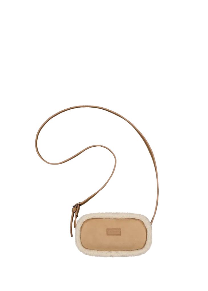 Aedey Shoulderbag Umhängetasche aus Lammfellimitat
