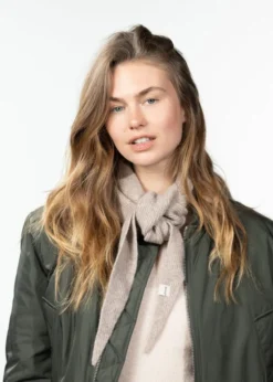 Hannalore Scarf Dreieckiger Schal