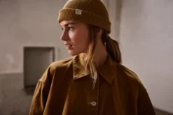 Kinyeti Beanie Bequeme kurze Uni-Mütze