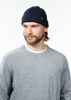 Kinyeti Beanie Bequeme kurze Uni-Mütze