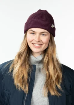 Kinyeti Beanie Bequeme kurze Uni-Mütze