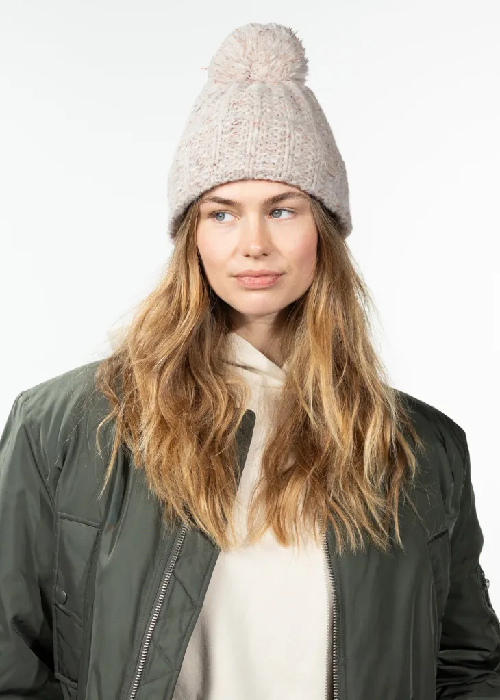 Pasque Beanie Damenhut mit Bommel