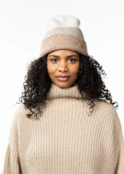 Suzam Beanie Feingestrickte Damenmütze