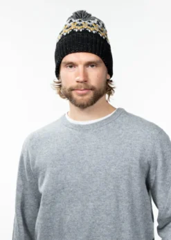 Tobles Beanie Wintermütze mit Bommel